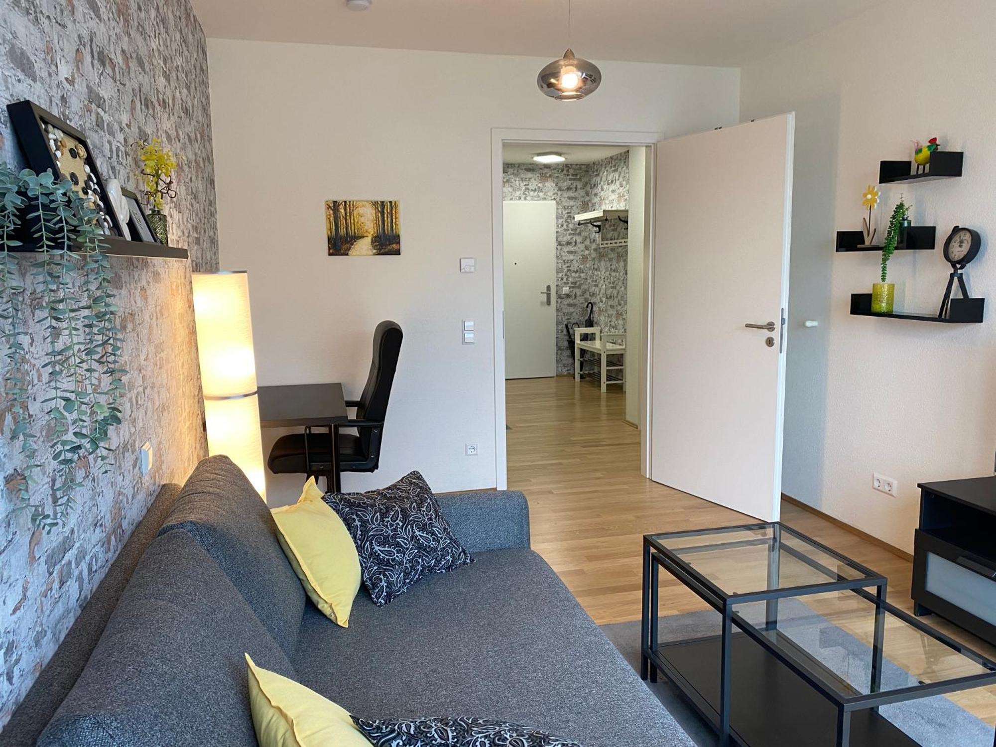 Schoenes 2 Zimmer Apartment Zentral Gelegen Пфорцхайм Экстерьер фото